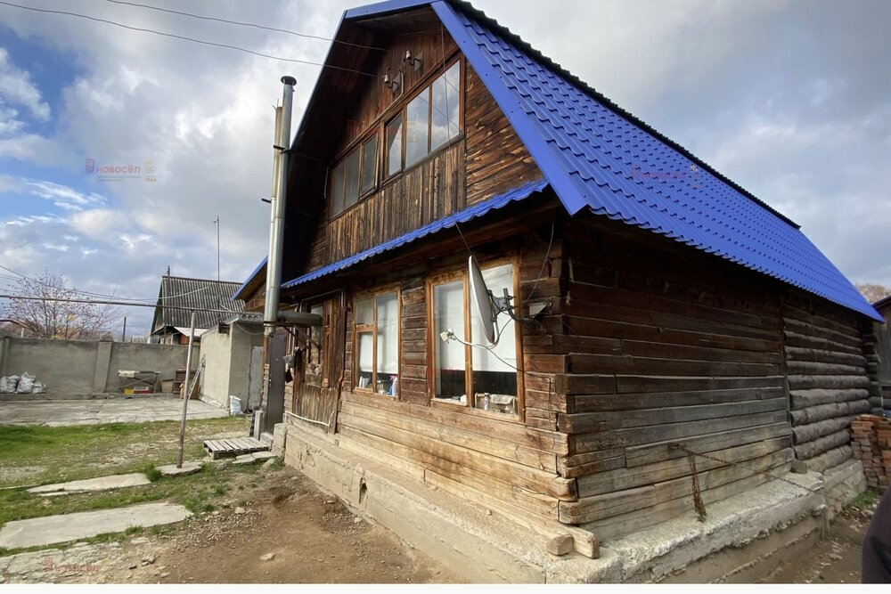 г. Березовский, ул. Коммунаров, 13 (городской округ Березовский) - фото дома (1)