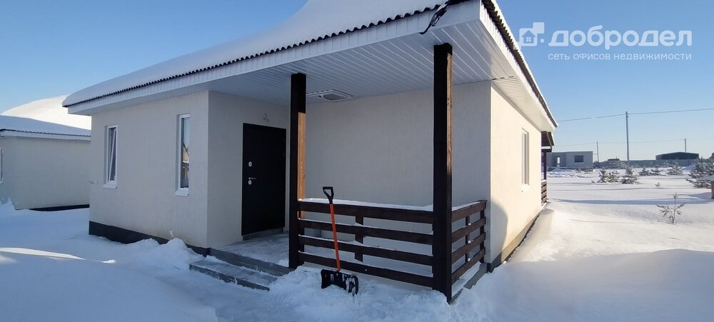 п. Бобровский, городской округ Сысертский, Тюменское направление, 38, ул. Ореховая, 247 (Выберите район) - фото дома (1)