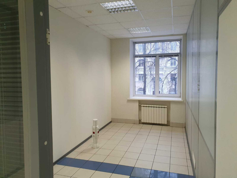 Екатеринбург, ул. Первомайская, 77 (Втузгородок) - фото офисного помещения (3)