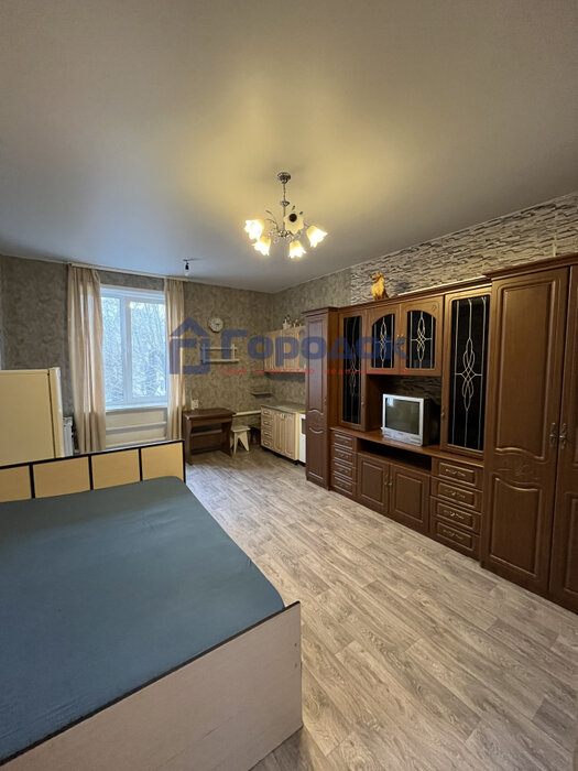 г. Каменск-Уральский, ул. Строителей, 29 (городской округ Каменский) - фото комнаты (1)