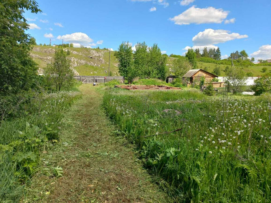 п. Новоуткинск, ул. Береговая, 5 (городской округ Первоуральск) - фото земельного участка (7)