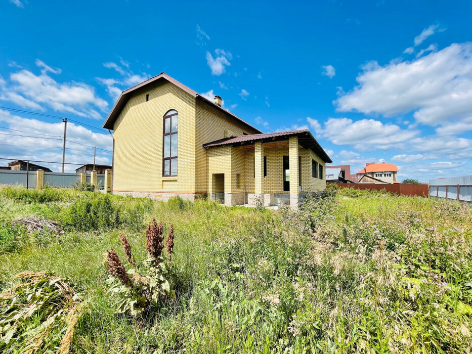 п. Бобровский, ул. Ленина, 159 (городской округ Сысертский) - фото коттеджа (4)