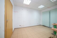 Екатеринбург, ул. Серафимы Дерябиной, 32б (Юго-Западный) - фото офисного помещения