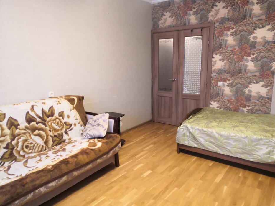 Рынок недвижимости екатеринбурга. Уральская палата недвижимости екатеринбург вторичное жилье. Объем рынка коммерческой недвижимости. Динамика стоимости недвижимости екатеринбург. Екатеринбург анализ рынка жилья.