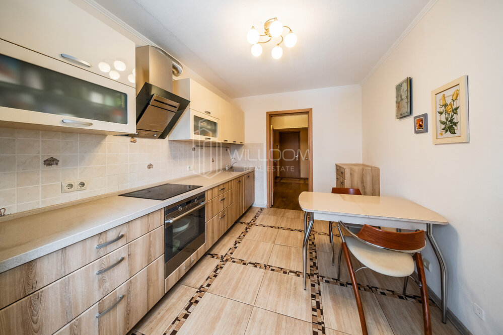 018 автобус. 81 екб. Рувд октябрьского района. Екатеринбург ул луначарского 81. 81 екб.