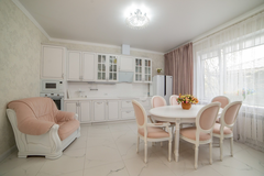 с. Патруши, ул. Восточная,   (городской округ Сысертский) - фото коттеджа