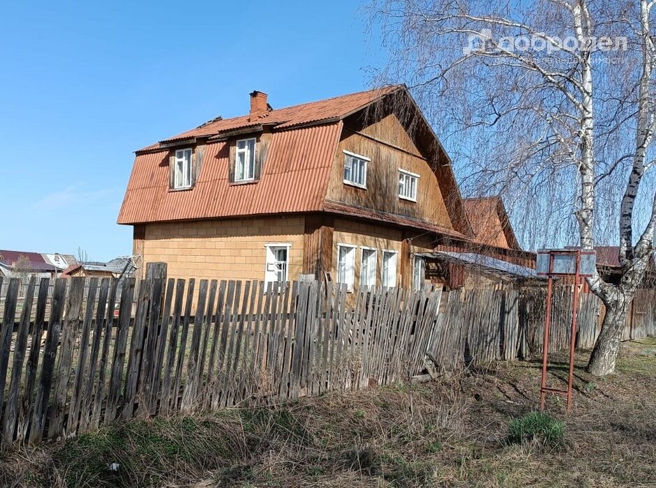 пгт. Билимбай, ул. Белинского, 18 (городской округ Первоуральск) - фото дома (1)