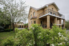 г. Сысерть, ул. Заречная, 27 (городской округ Сысертский) - фото коттеджа