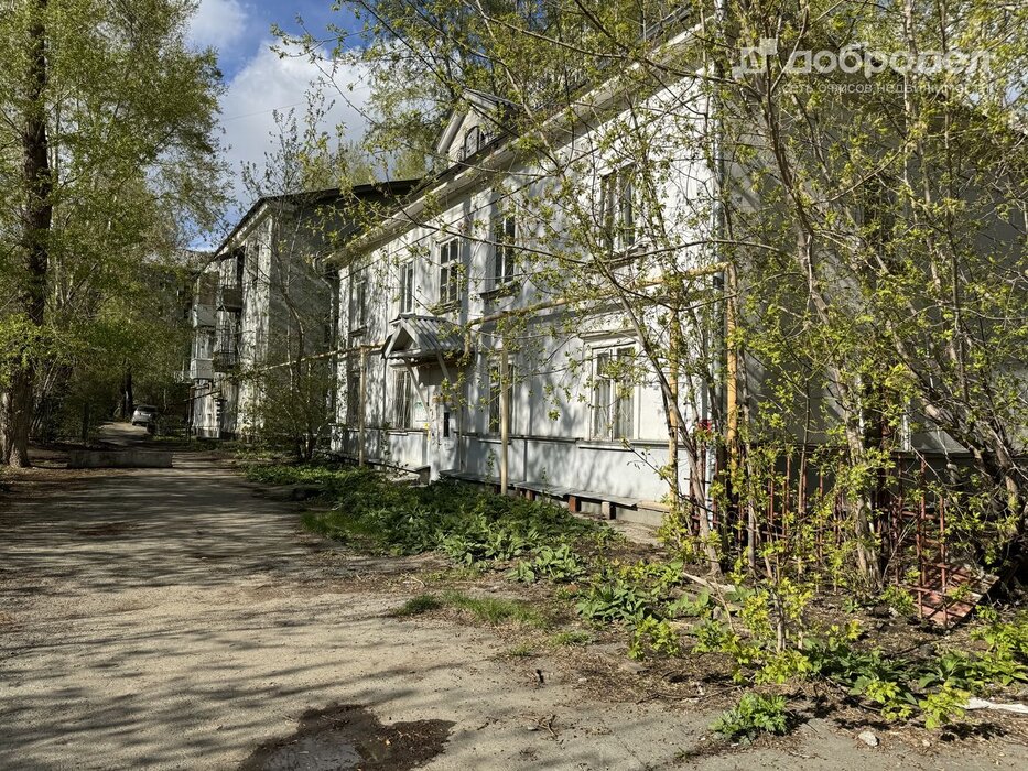 под ремонт екатеринбург. отделка квартир под ключ. ремонт подъезда. евроремонт хрущевки. уралец лого.