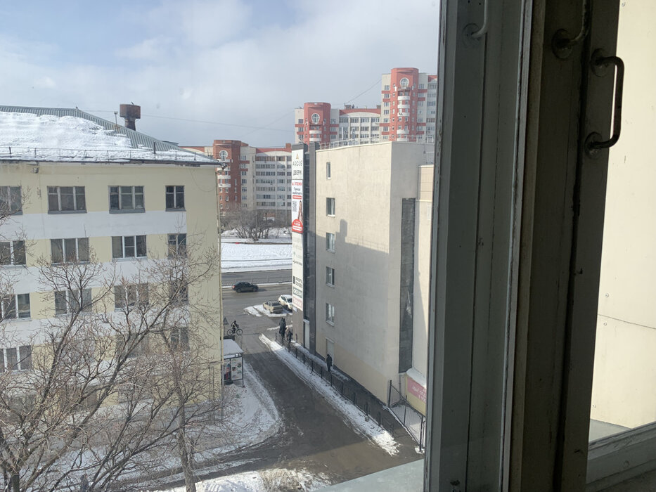 Екатеринбург, ул. Космонавтов, 52А (Эльмаш) - фото комнаты (1)