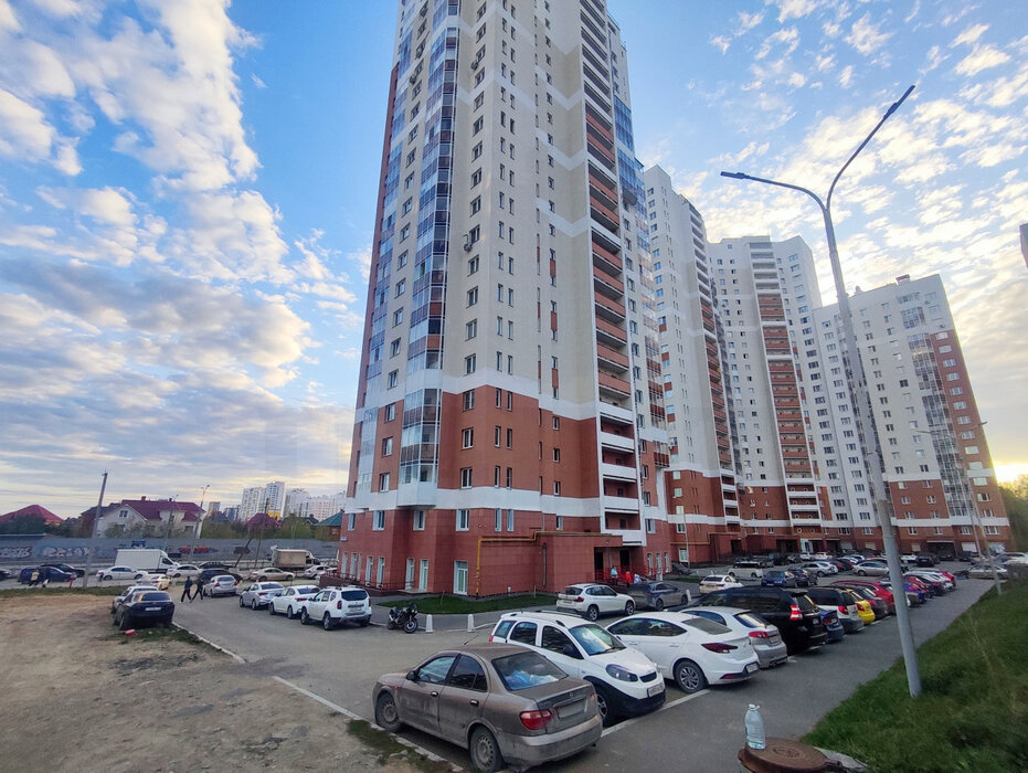 Екатеринбург, ул. Краснолесья, 74 (УНЦ) - фото квартиры (1)