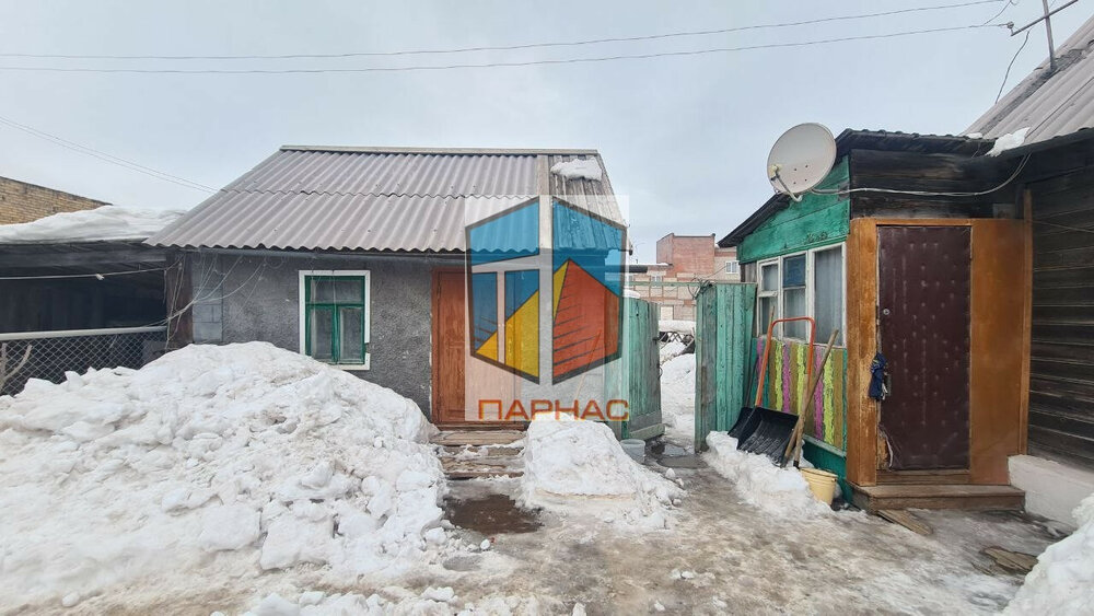 г. Краснотурьинск, ул. Волчанский,   (городской округ Краснотурьинск) - фото дома (2)