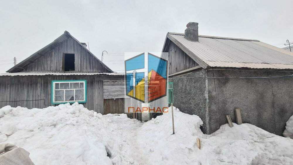 г. Краснотурьинск, ул. Волчанский,   (городской округ Краснотурьинск) - фото дома (3)