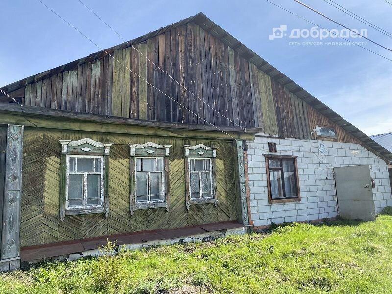 г. Арамиль, ул. Октябрьская, 81 (городской округ Арамильский) - фото дома (1)