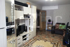 п. Молодежный, ул. Весенняя, 1 (городской округ Березовский) - фото квартиры
