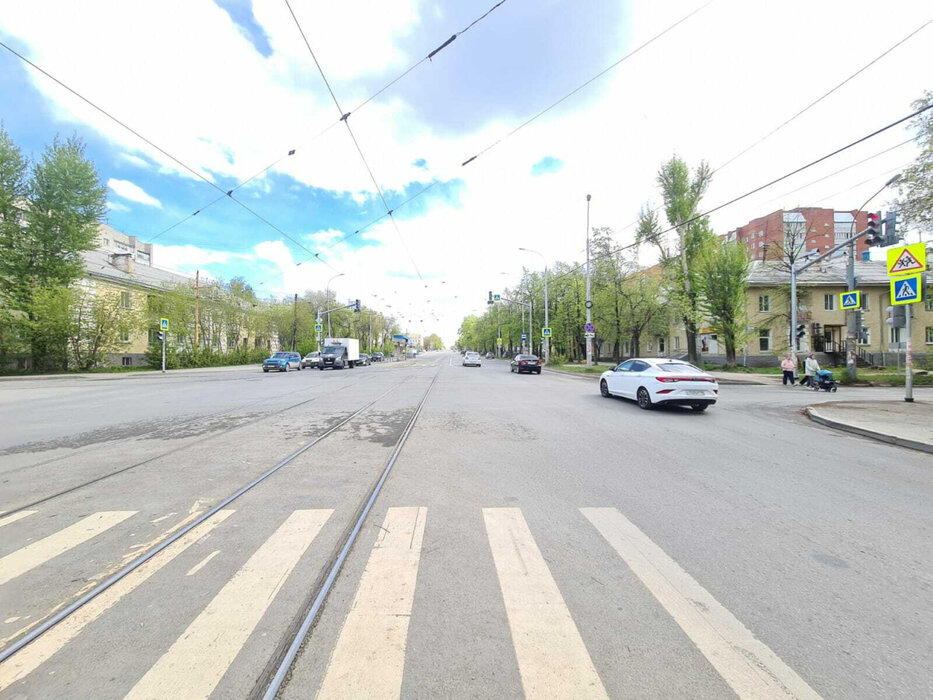 Екатеринбург, ул. Энтузиастов, 24 (Эльмаш) - фото торговой площади (1)