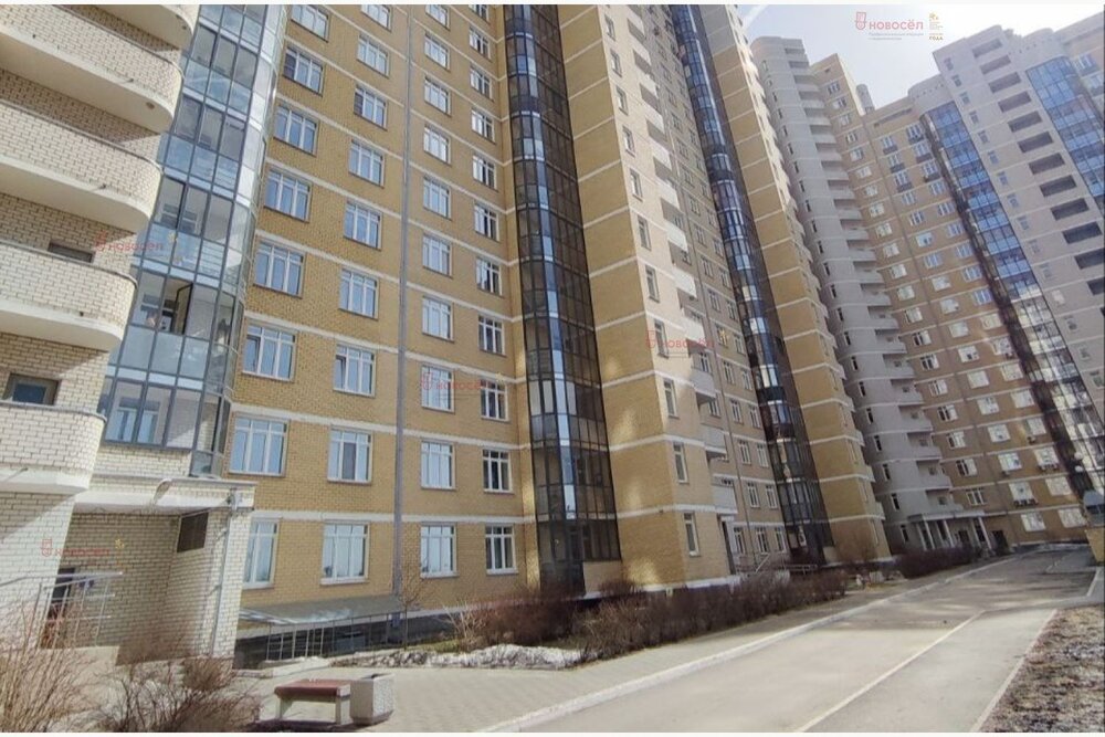 Екатеринбург, ул. 8 Марта, 190 (Автовокзал) - фото квартиры (2)