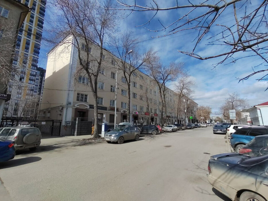 Екатеринбург, ул. Сакко и Ванцетти, 48 (Центр) - фото торговой площади (1)