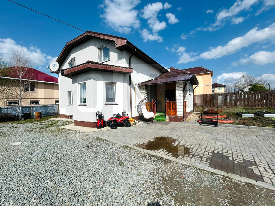 г. Арамиль, ул. Берёзки,   (городской округ Арамильский) - фото коттеджа (8)