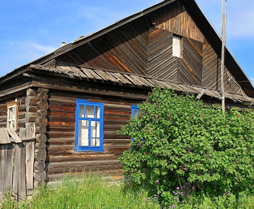 п. Ключевск, ул. Больничная, 7 (городской округ Березовский) - фото дома (1)