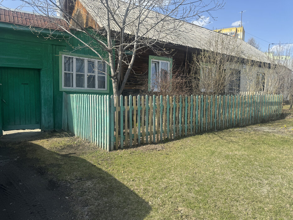 г. Арамиль, ул. Свердлова, 16 (городской округ Арамильский) - фото дома (1)
