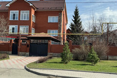 Екатеринбург, ул. Кольцевая, 28 (УНЦ) - фото таунхауса