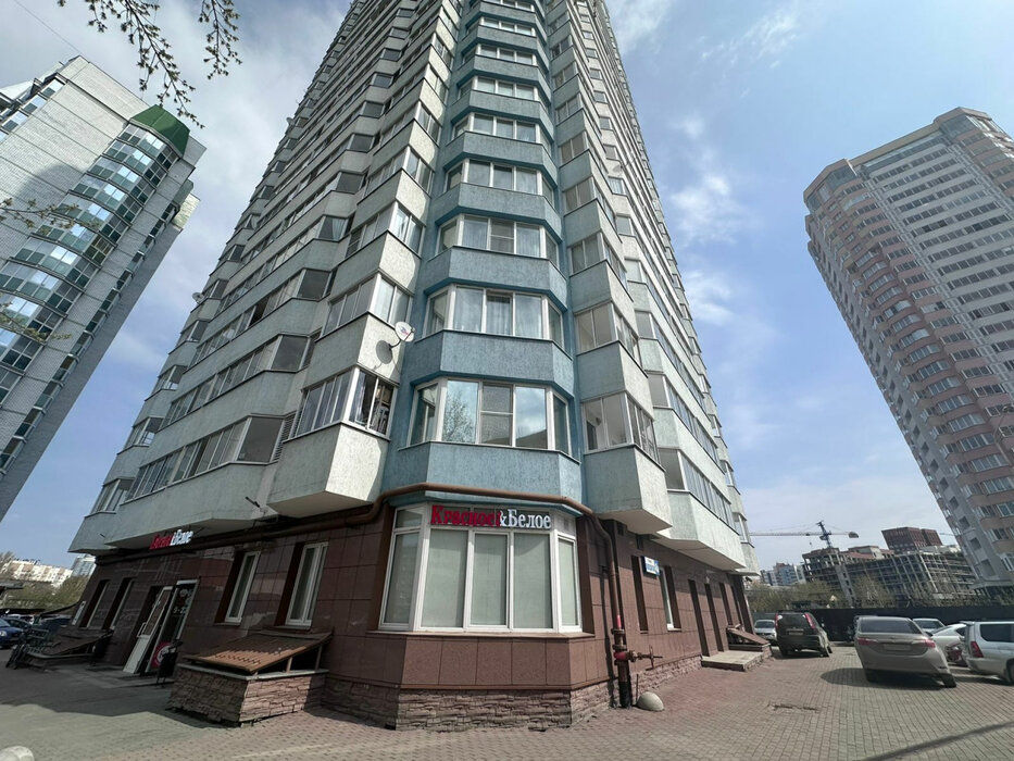 Екатеринбург, ул. Павлодарская, 48а (Уктус) - фото торговой площади (1)