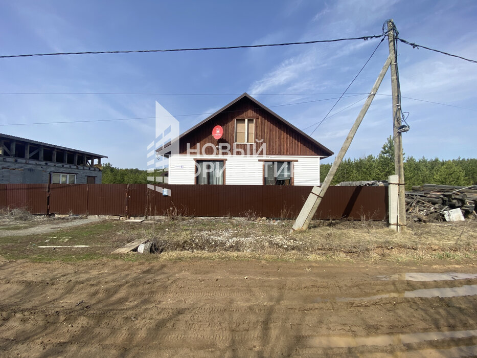 поселок городского типа Белоярский, ул. Вишневая, 24 (городской округ Белоярский) - фото дома (3)