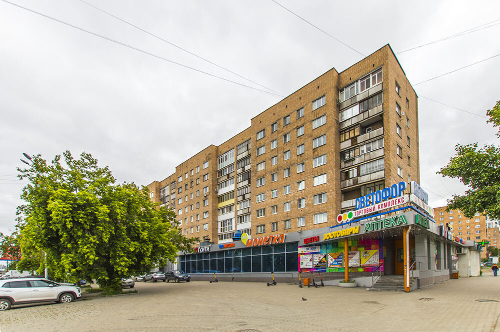 Екатеринбург, ул. Токарей, 27 (ВИЗ) - фото торговой площади (1)