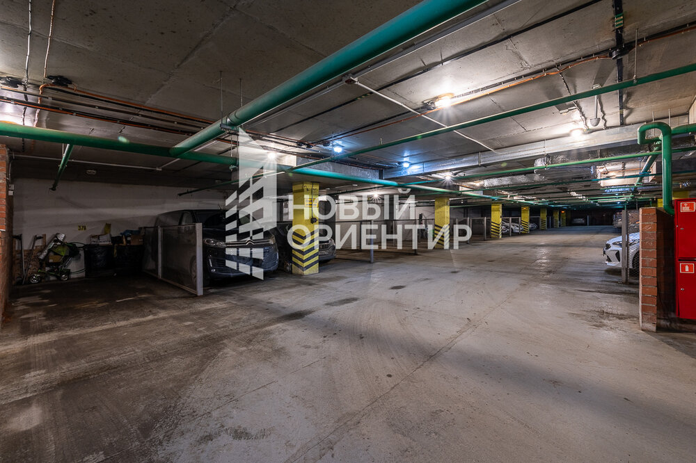Екатеринбург, ул. Краснолесья, 145 (Академический) - фото гаража (1)