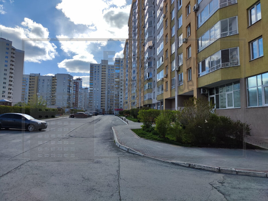 Екатеринбург, ул. Щорса, 103 - фото квартиры (1)