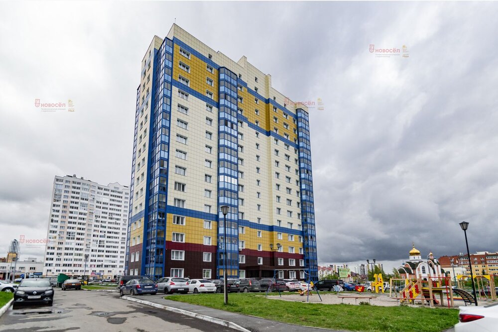 Екатеринбург, ул. Чкалова, 242 (УНЦ) - фото квартиры (2)