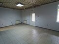 Аренда торгового помещения: г. Ревда, ул. Азина, 64 (городской округ Ревда) - Фото 1