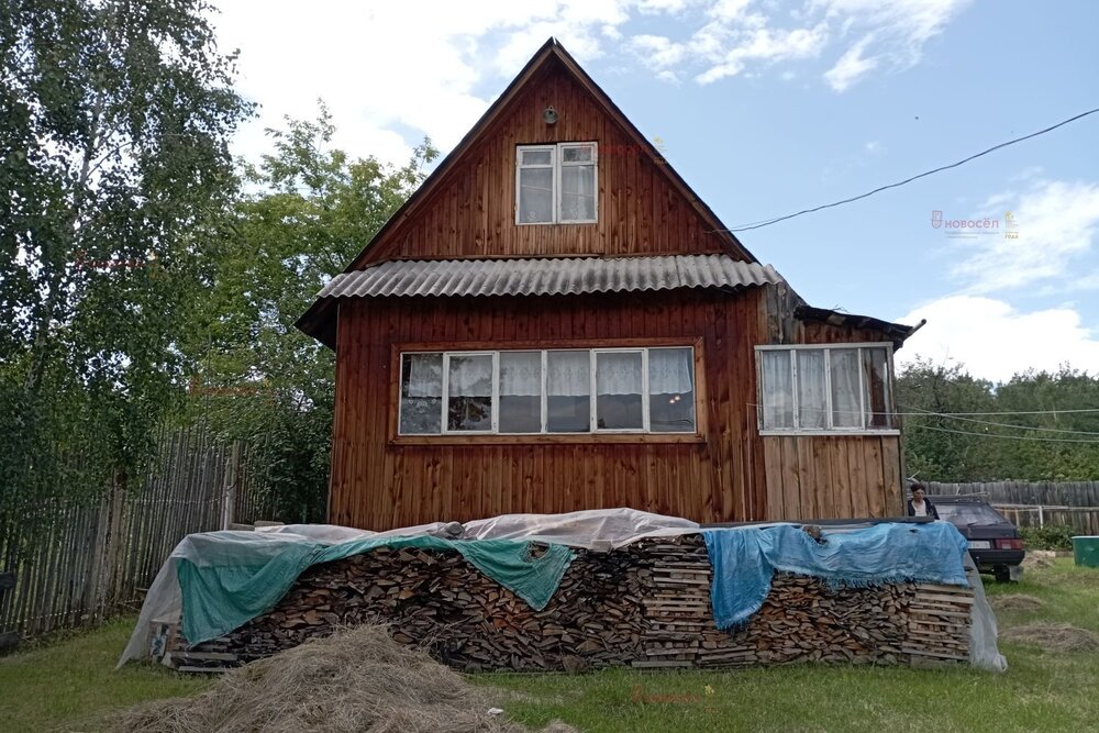 п. Чусовая, ул. Солнечная, 14 (городской округ Город Дегтярск) - фото дома (1)