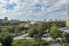 Екатеринбург, ул. Сиреневый, 18 (ЖБИ) - фото квартиры