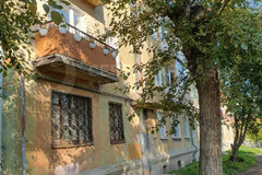 г. Кировград, ул. Кировградская, 38 (городской округ Кировградский) - фото квартиры