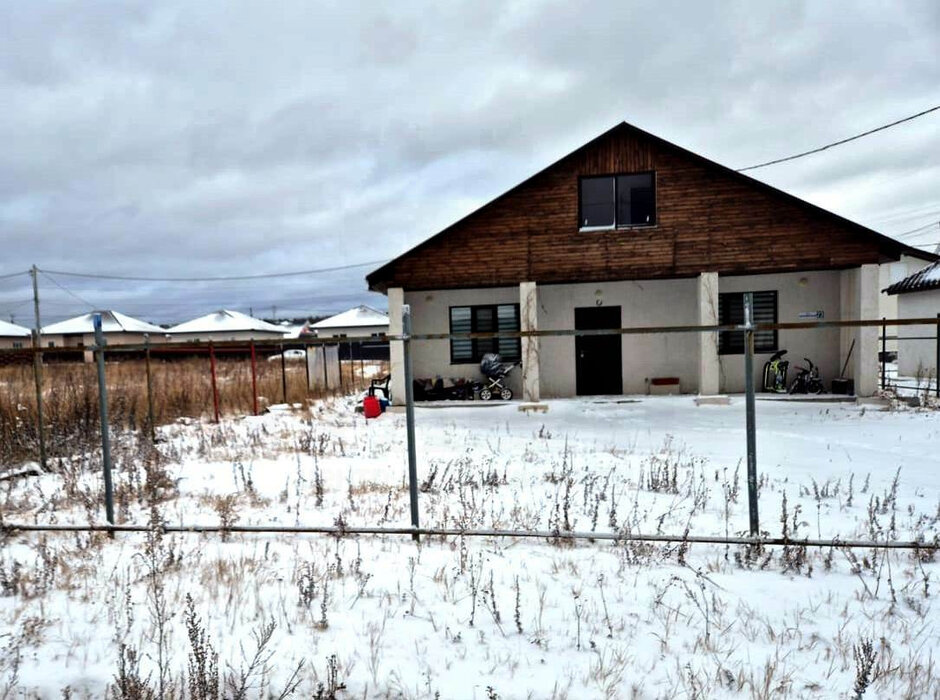 к.п. Чистые росы-2, ул. Мраморная, 23 (городской округ Белоярский) - фото дома (1)