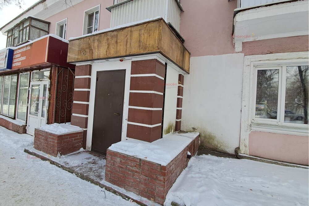 г. Ревда, ул. Карла Либкнехта, 77/7 (городской округ Ревда) - фото торговой площади (2)
