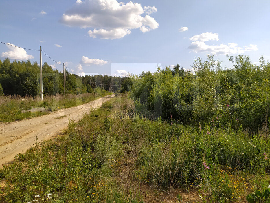 п. Большой Исток, ул. Парковая, 12 (городской округ Сысертский) - фото земельного участка (2)
