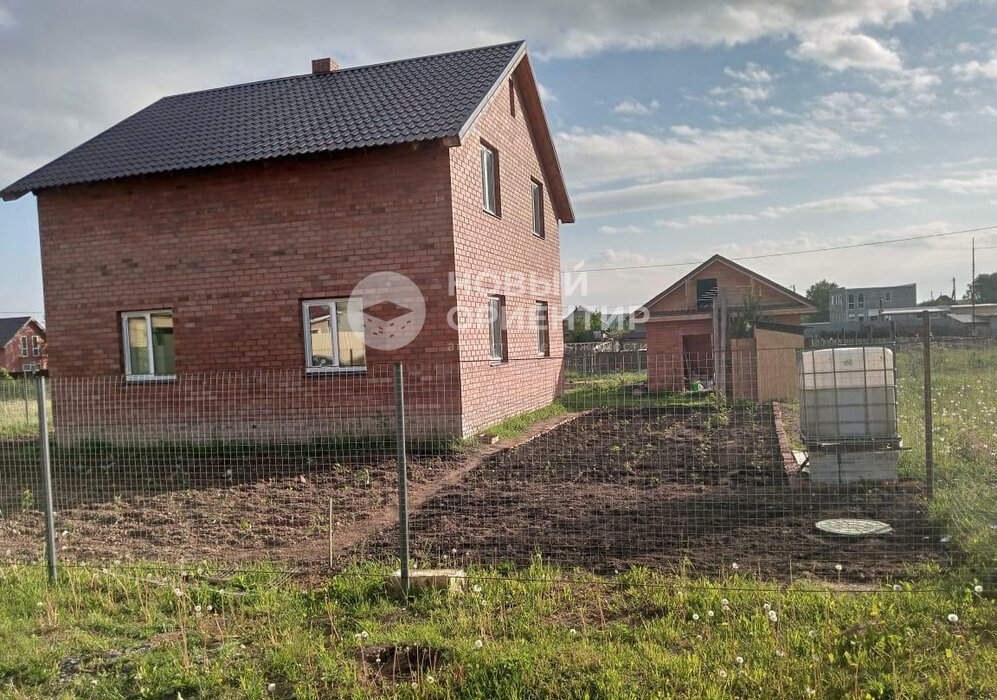 с. Малобрусянское, ул. Малиновая, 5 (городской округ Белоярский) - фото коттеджа (4)