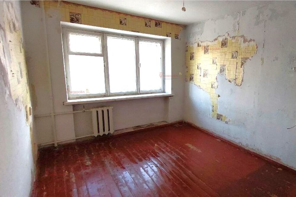 г. Асбест, ул. Челюскинцев, 15 (городской округ Асбестовский) - фото комнаты (4)