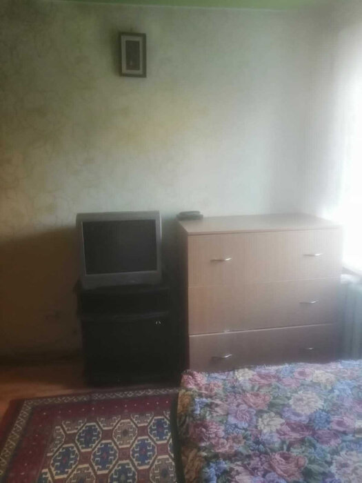 Екатеринбург, ул. Надеждинская, 17 (Старая Сортировка) - фото комнаты (1)
