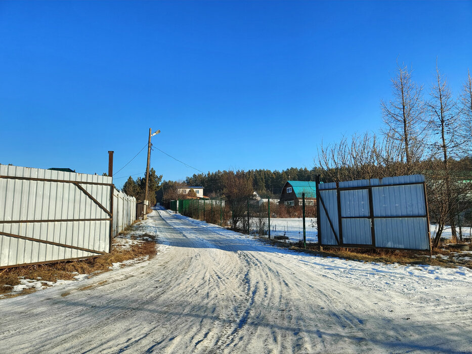 п. Бобровский, снт Горушки (городской округ Сысертский) - фото сада (3)