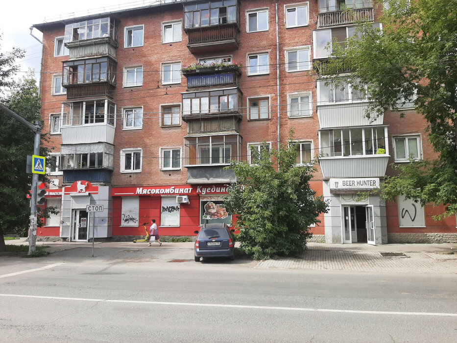 Екатеринбург, ул. Избирателей, 20 (Уралмаш) - фото торговой площади (3)