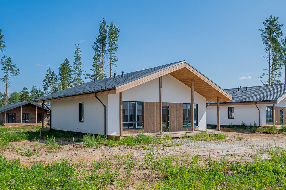 к.п. Снегири, д. 34 (городской округ Белоярский) - фото коттеджа (4)