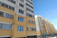 г. Арамиль, ул. 1 Мая, 75 (городской округ Арамильский) - фото квартиры