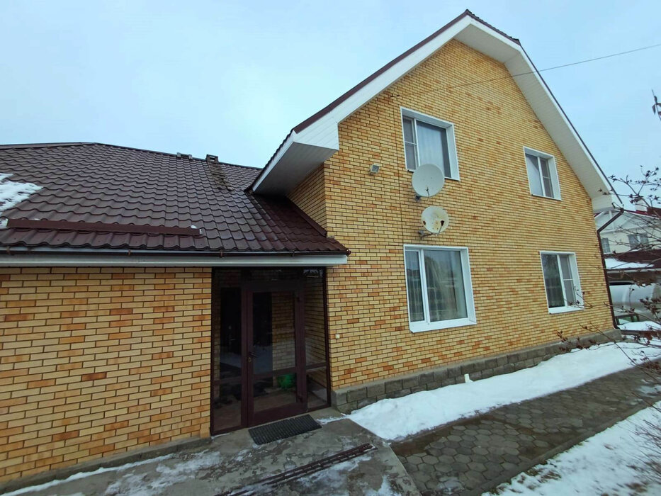 с. Патруши, ул. 1-я Окружная, 6 (городской округ Сысертский) - фото коттеджа (2)