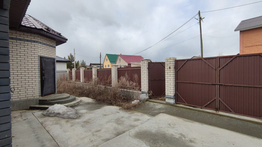 поселок городского типа Белоярский, ул. Лесная, 37 (городской округ Белоярский) - фото дома (2)