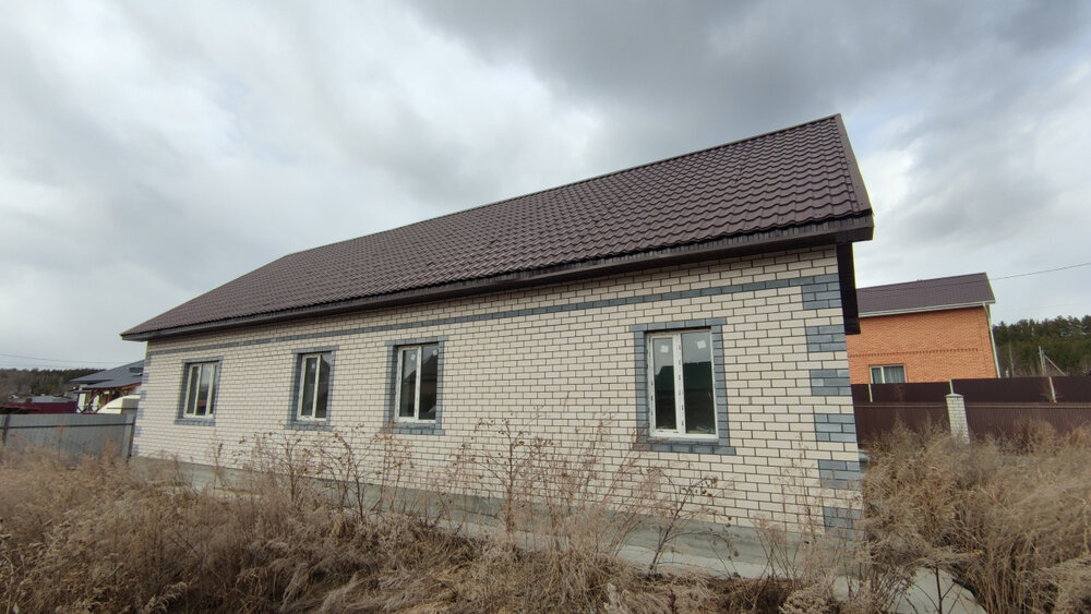 поселок городского типа Белоярский, ул. Лесная, 37 (городской округ Белоярский) - фото дома (5)