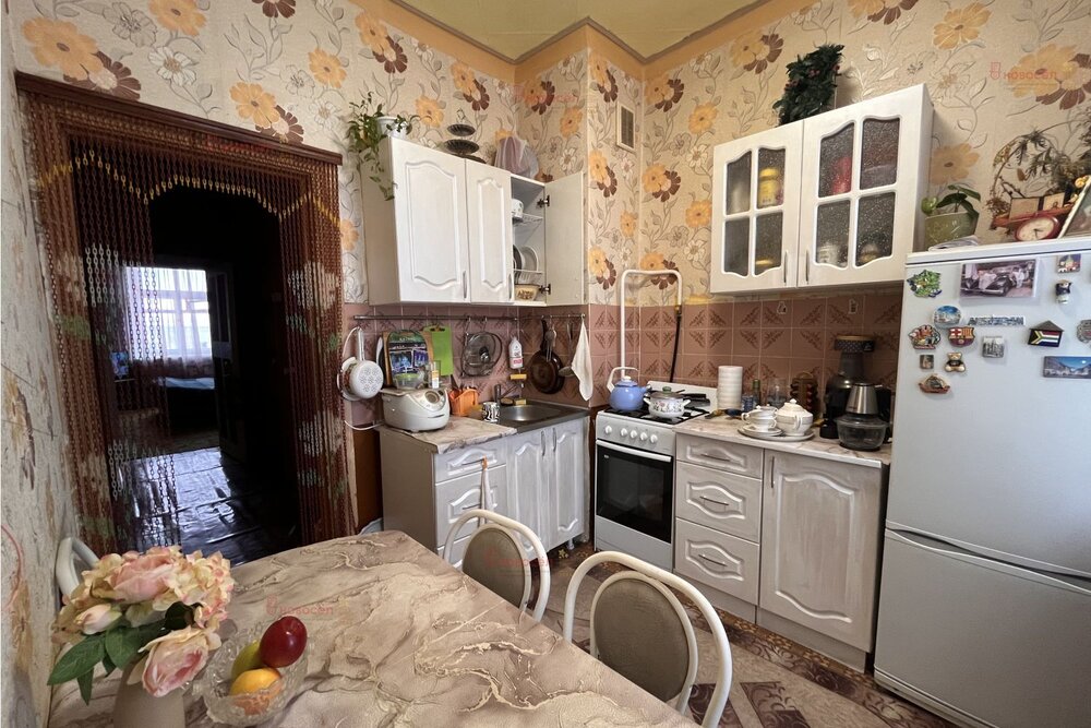 г. Первоуральск, ул. Ватутина, 39 (городской округ Первоуральск) - фото квартиры (4)